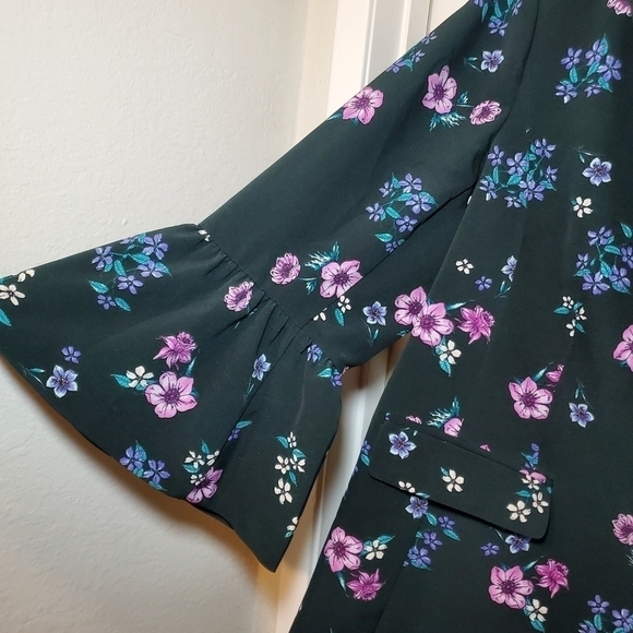 Lane Bryant The Bryant Blazer Green Pink Flare Sleeve Floral Blazer 22 - Picture 3 of 8